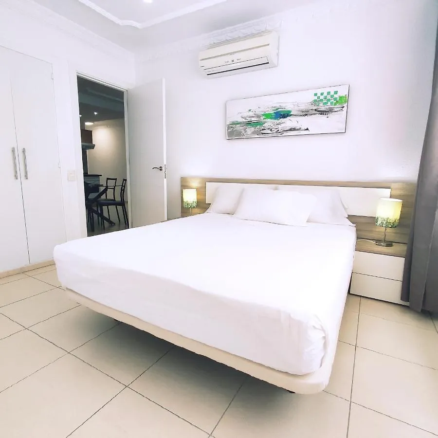 Bonito Apartamento En Parque Santiago 2の連絡先
